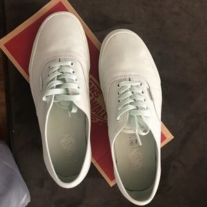 Men’s size 10 classic vans (lime green)